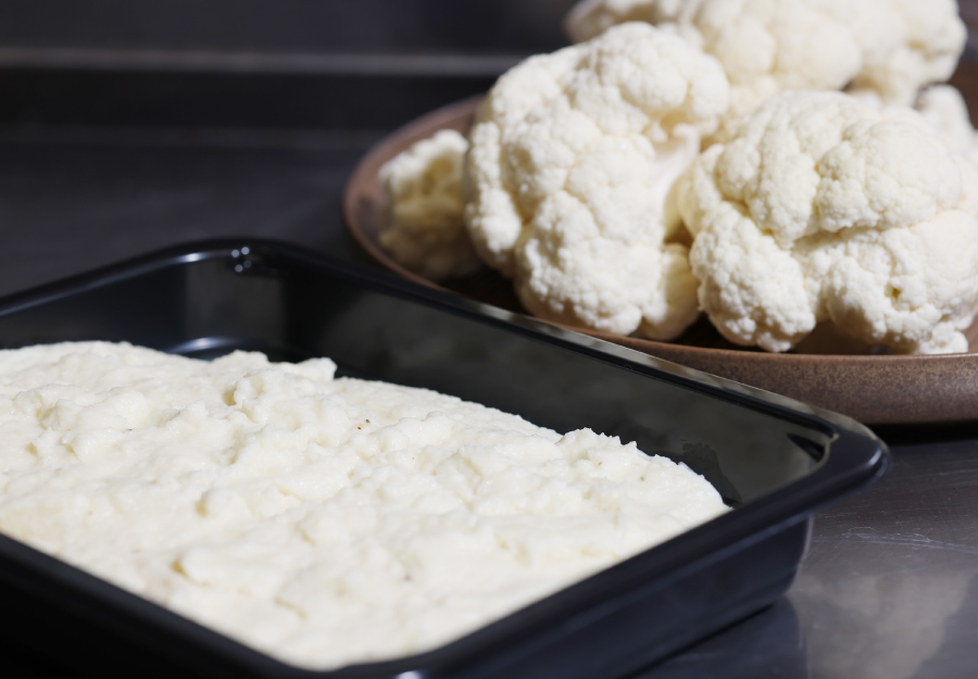 Make your own low-carb hummus for more keto friendly alternatives.